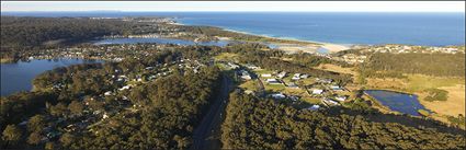 Burrill Lake - NSW (PBH4 00 9698)